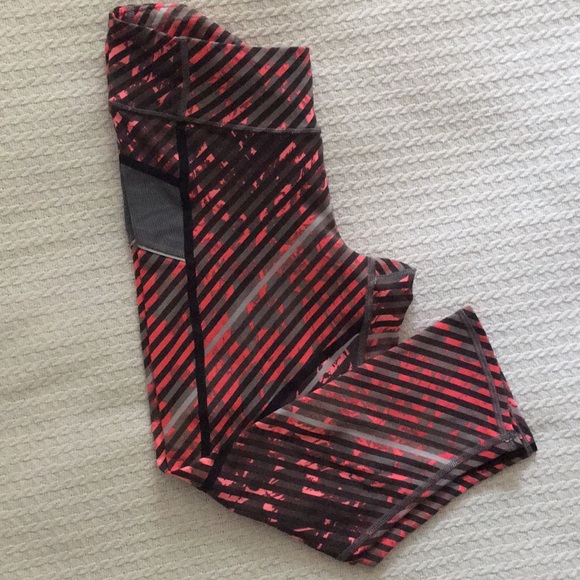 Athleta Pants - Athleta Capri Legging